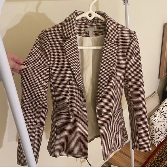 Blazer - Picture 1 of 5